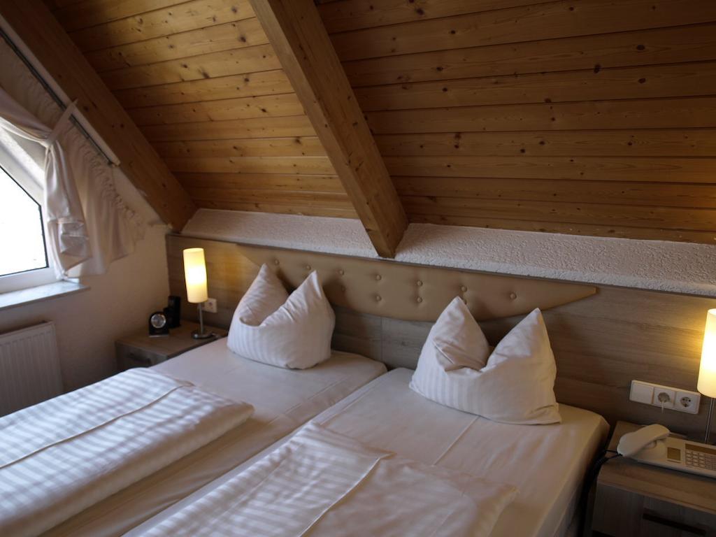 Airport Hotel Filder Post Щутгарт Екстериор снимка